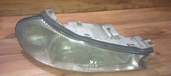 Ford Mondeo MK II Headlight/headlamp 1305235323