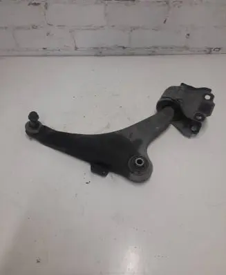 Volvo V70 Front lower control arm/wishbone