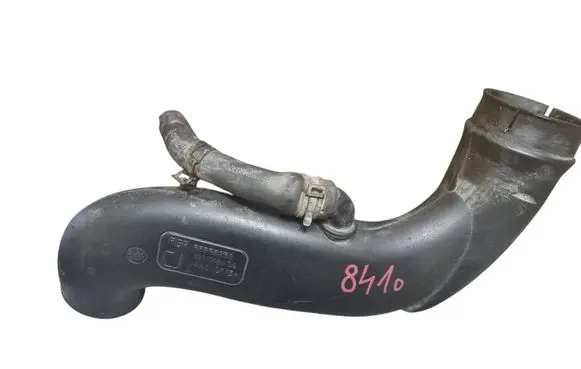 Opel Vectra C Intercooler hose/pipe 55558950