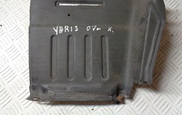 Toyota Yaris Other under body part 514440D010