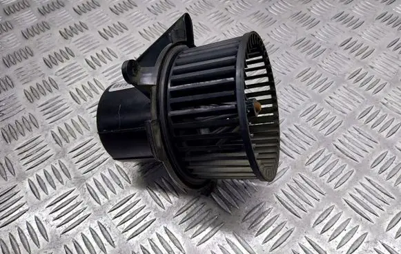 Peugeot 307 Front door blower motor PF2A2