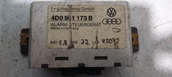 Audi A4 S4 B5 8D Alarm control unit/module 4D0951173B