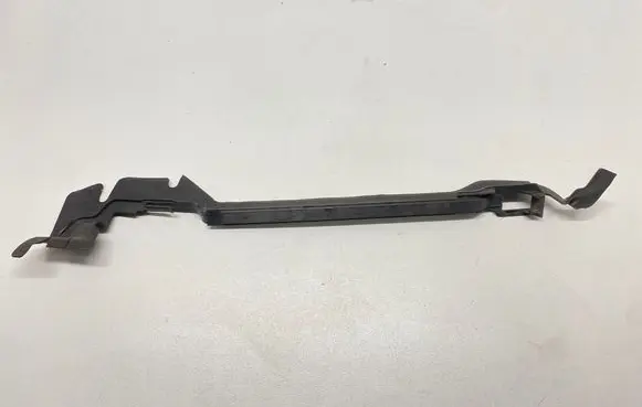 Audi TT TTS RS Mk3 8S Intercooler air guide/duct channel 8S0121331