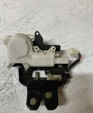 Mazda 6 Tailgate/trunk/boot lock/catch/latch B6701 5H02