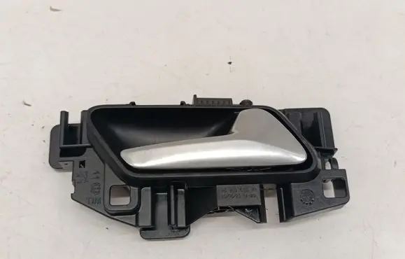 Opel Grandland X Front door interior handle 98201552