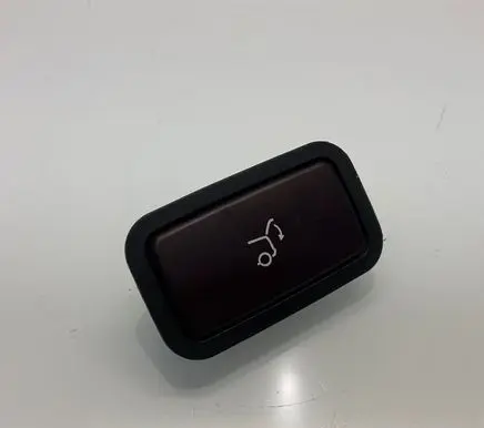 Mercedes-Benz E W211 Tailgate/boot open switch button 2118219551 31020302 A2118219551