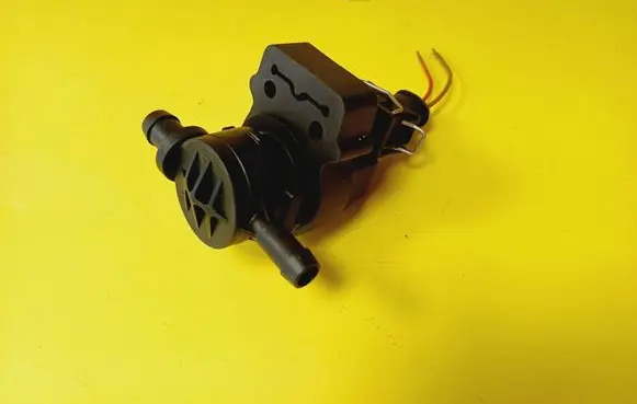 Mercedes-Benz S W220 Turbo solenoid valve 0004701593