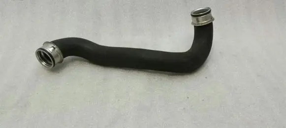 Mercedes-Benz E W211 Engine coolant pipe/hose A2115015482