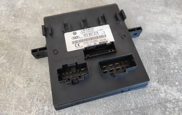 Audi A6 S6 C6 4F Comfort/convenience module 4F0907279
