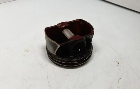 BMW 3 F30 F35 F31 Piston 8606459 11258606459