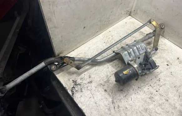 Renault Master II Front wiper linkage 