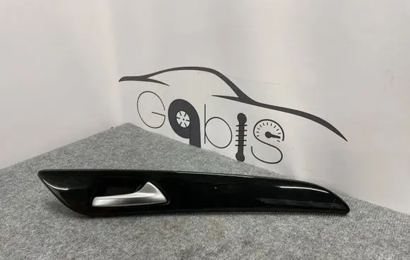 Mercedes-Benz GLS X166 Rear door card trim A1667301622
