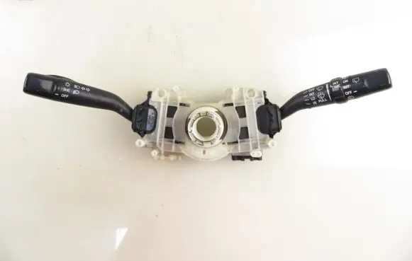 Suzuki Grand Vitara I Wiper turn signal indicator stalk/switch 3740050J1