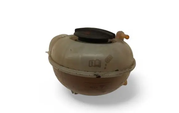 Volkswagen Atlas Coolant expansion tank/reservoir 5Q0121407F