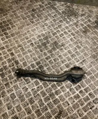 Mercedes-Benz E W211 Front lower control arm/wishbone 2113303011 A2113303011