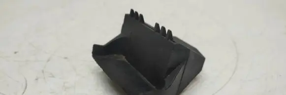 BMW 5 E39 Radiator mount bracket 17111737706
