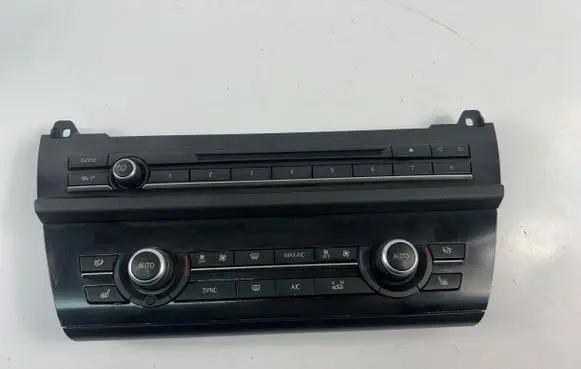 BMW 5 F10 F11 Interior fan control switch 6824207