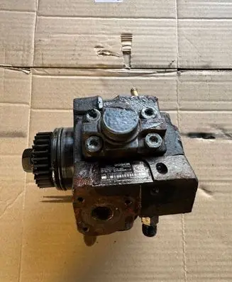 Renault Trafic III (X82) Fuel injection high pressure pump 167008960R