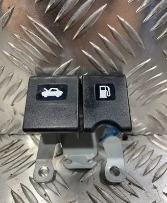 Nissan Qashqai Engine bonnet (hood) release handle 