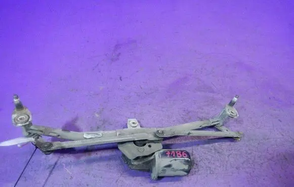Seat Leon (1M) Front wiper linkage and motor 