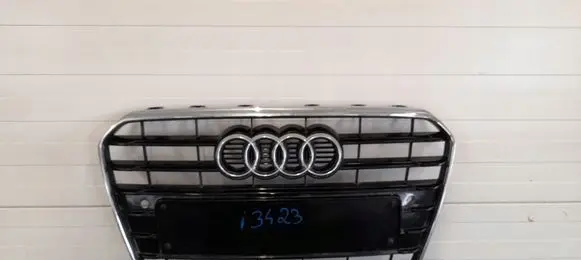 Audi A5 8T 8F Front grill 8T0853651G