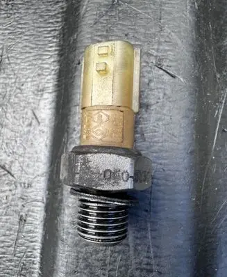 Infiniti FX Oil pressure sensor 0603230 970950