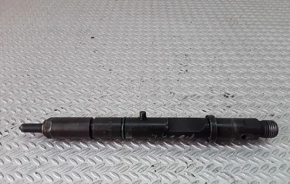 Audi A6 S6 C5 4B Fuel injector 059130201E 0432133836