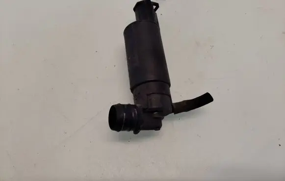 Toyota Corolla Verso E121 Windscreen/windshield washer pump 