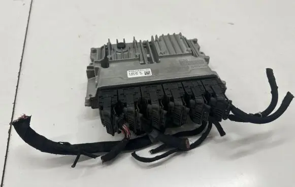 BMW X3 G01 Engine control unit/module 5A23E06
