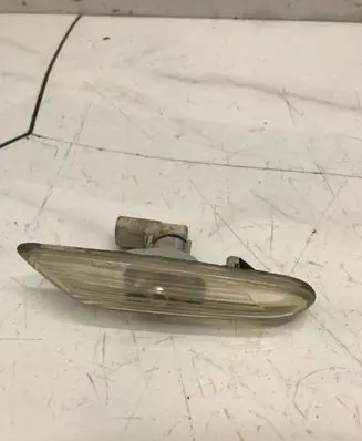 BMW 3 E90 E91 Front fender indicator light 6932998