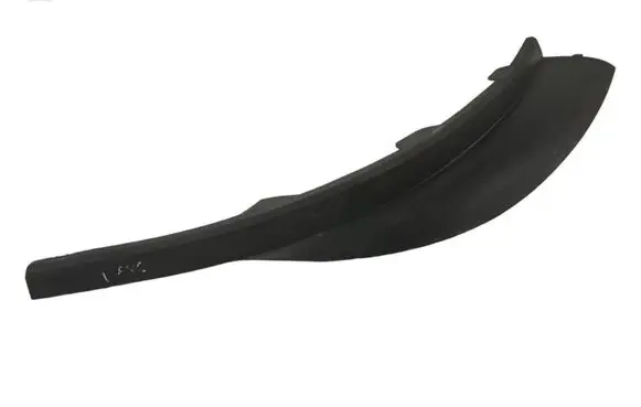 Front bumper lip