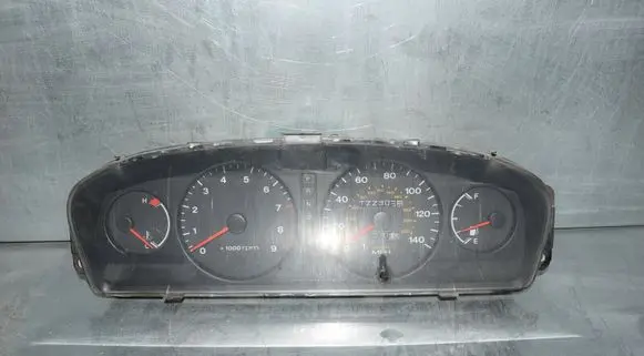 Hyundai Sonata Speedometer (instrument cluster)