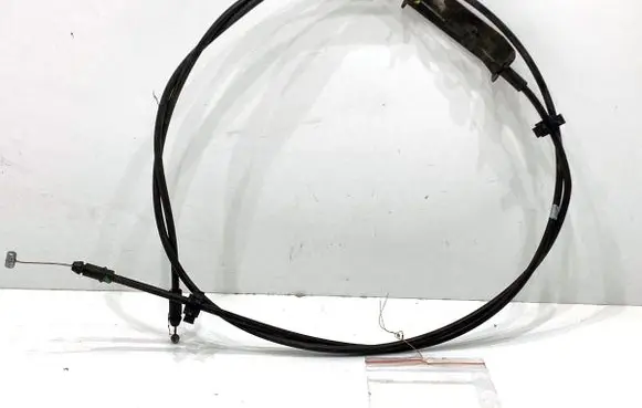 Hyundai ix35 Engine bonnet/hood lock release cable 
