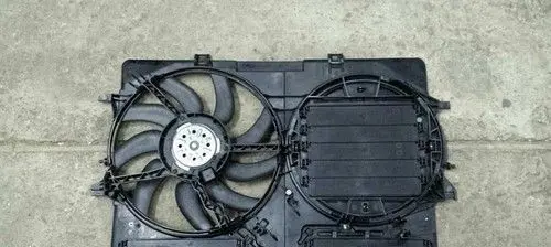 Audi A5 8T 8F Radiator cooling fan shroud 8K0121003Q