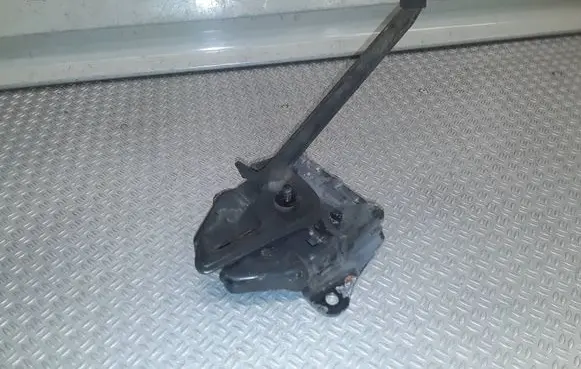 KIA Sorento Engine bonnet/hood lock/catch 
