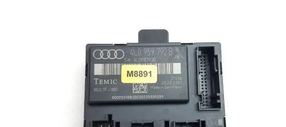 Audi Q7 4L Door control unit/module 4L0959792B M8891