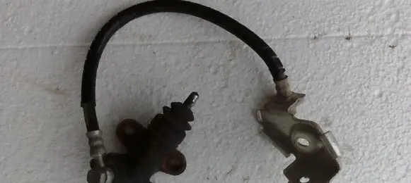 Subaru XV Clutch slave cylinder 