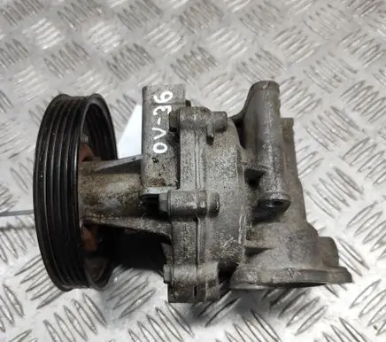 Suzuki Grand Vitara I Power steering pump 4910052D00