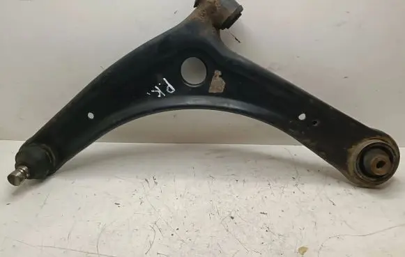 Citroen C4 Aircross Front lower control arm/wishbone