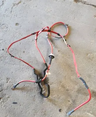 Positive cable (battery)