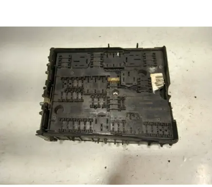 Audi A3 S3 8L Fuse module 01394932 13949631
