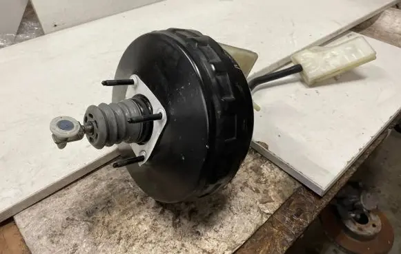 Ford S-MAX Brake booster 6G912B195PE