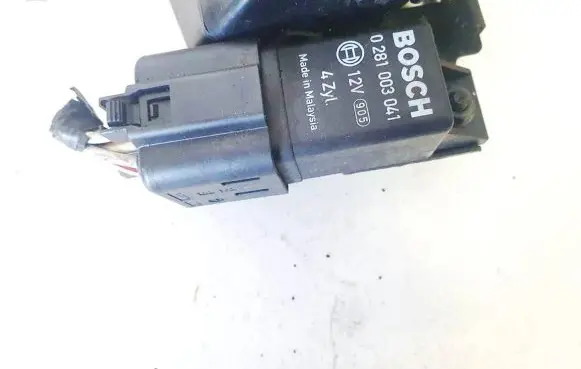 Chevrolet Captiva Glow plug pre-heat relay 0281003041