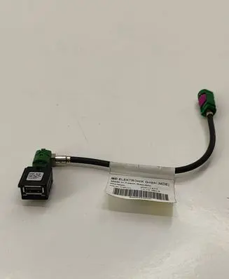 Volkswagen Golf VII USB socket connector 5G0035320C 20311324 10102013