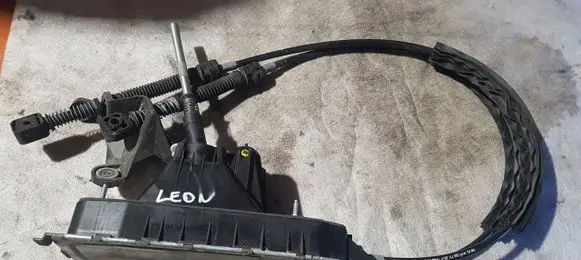 Seat Leon (5F) Gear shifter/selector 5Q0711049AN