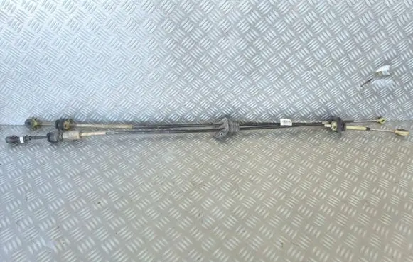Ford Focus Gear shift cable linkage FIFR7E395GC