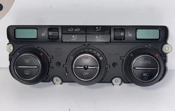 Volkswagen PASSAT B6 Climate control unit 74677585