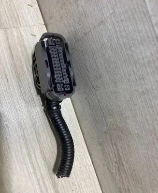 Hyundai Kona I ABS module connector plug 