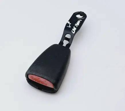 Mitsubishi Carisma Front seatbelt buckle 980326