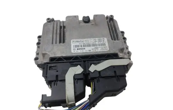 Ford Focus Engine control unit/module CV6112A650ARE CV6A12B684BB 0261S10154
